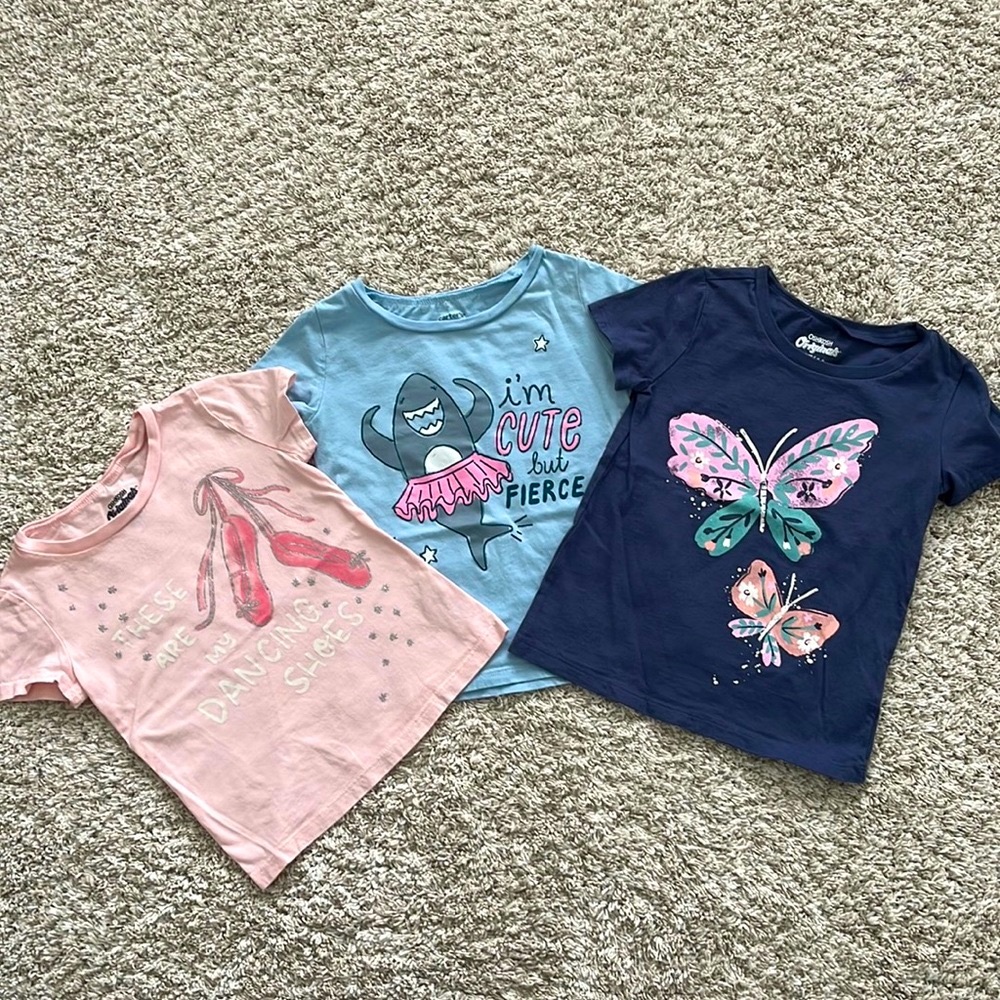 OshKosh and Carter’s toddler girl t-shirts. Size 4t